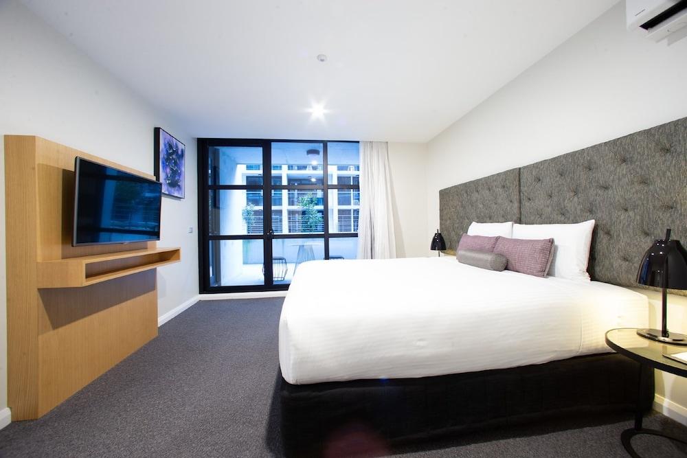 Avenue Hotel Canberra Bagian luar foto