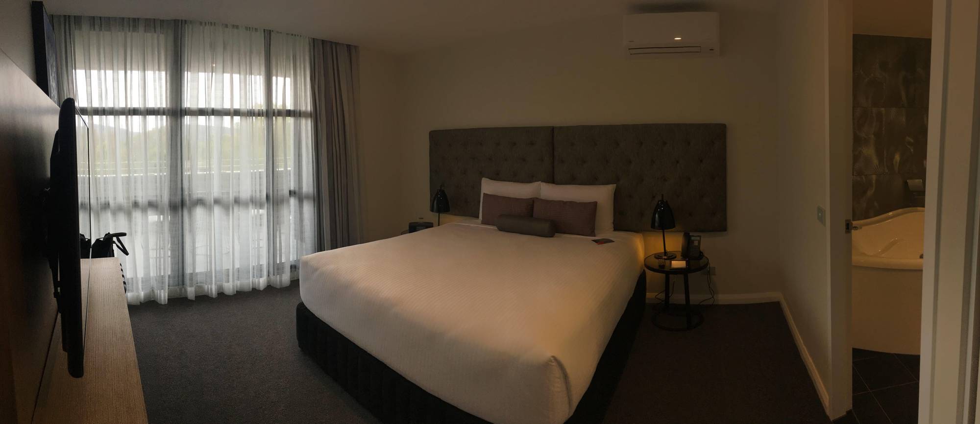 Avenue Hotel Canberra Bagian luar foto